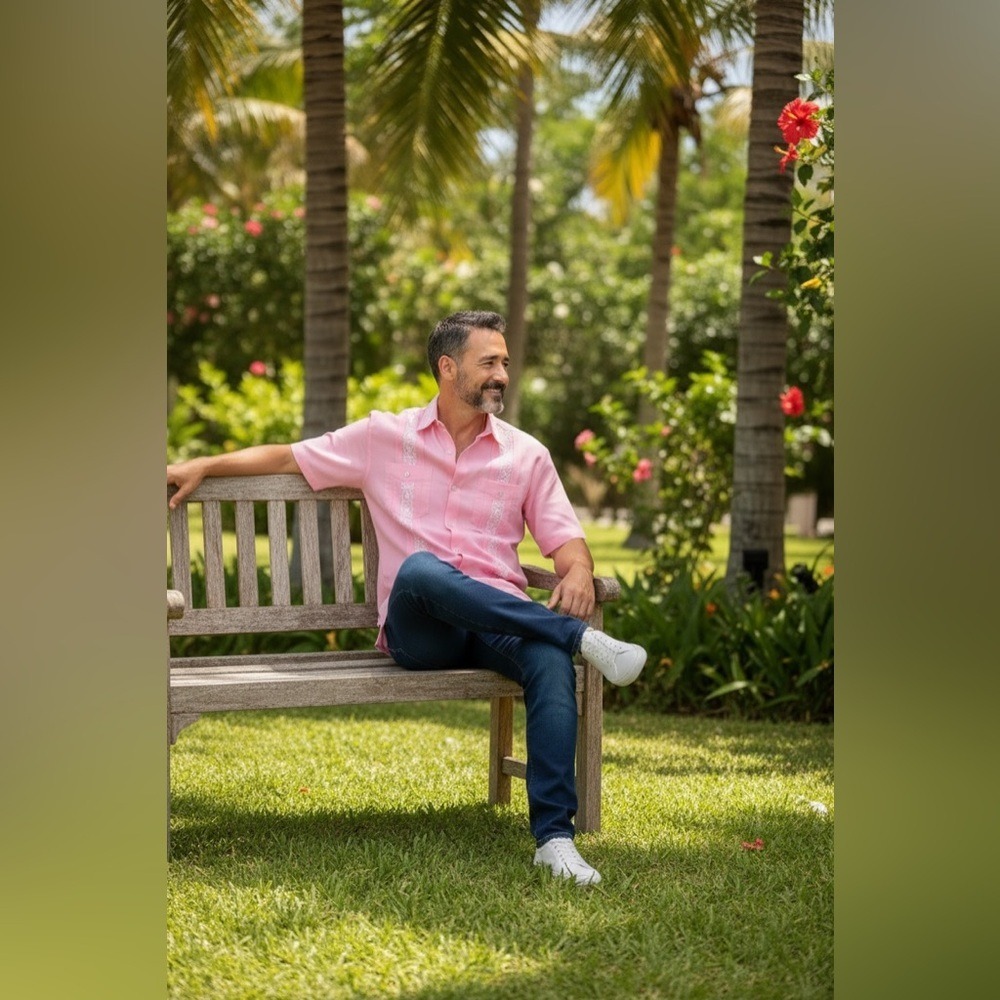 Pink Collared Short Sleeve Shirt.‎ Guayabera with White Embroidery. Snap Buttons - Picture 6 of 15